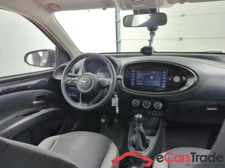 TOYOTA Aygo X 1.0 VVT-i MT Play #3