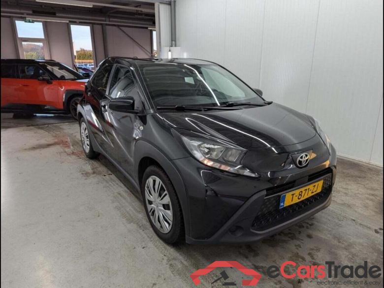 TOYOTA Aygo X 1.0 VVT-i MT Play #5