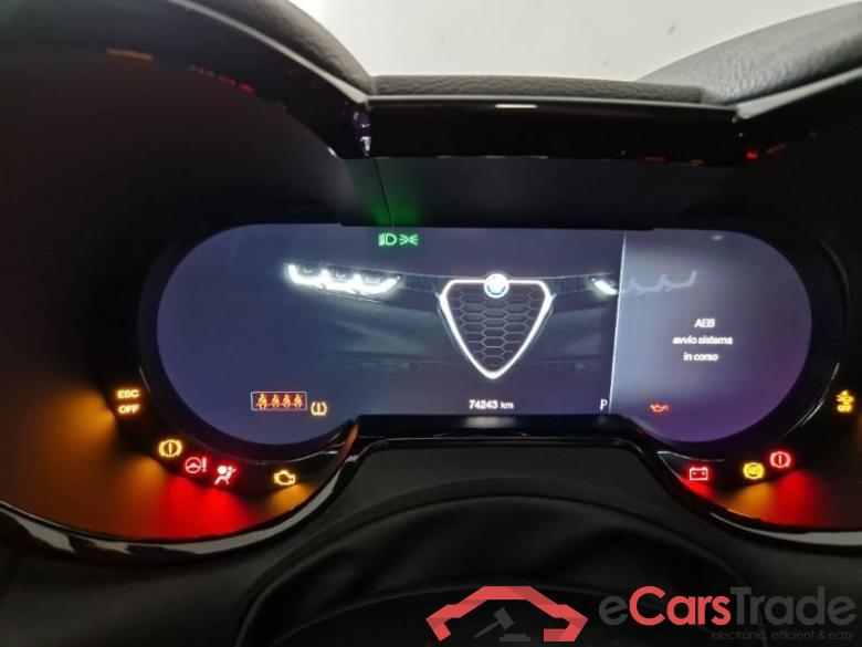 ALFA ROMEO TONALE / 2022 / 5P / SUV 1.6 DIESEL 130CV TCT6 SUPER #4