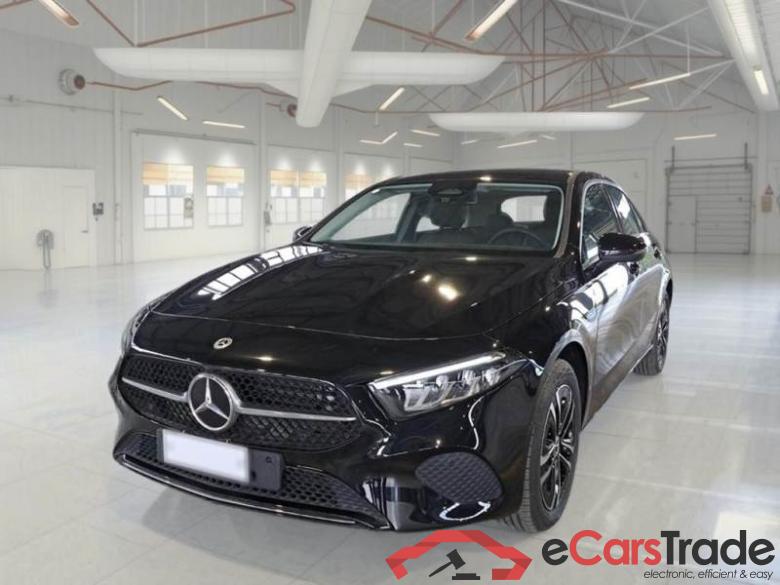 MERCEDES-BENZ CLASSE A / 2022 / 5P / BERLINA A 250 E PLUG-IN AT PROGRESSIVE ADVANCED #1