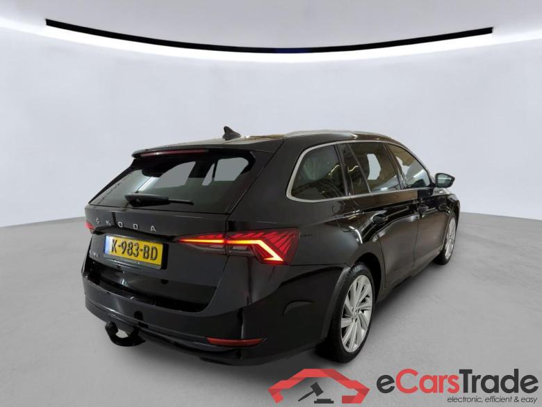 SKODA Octavia Combi 110 kW #6