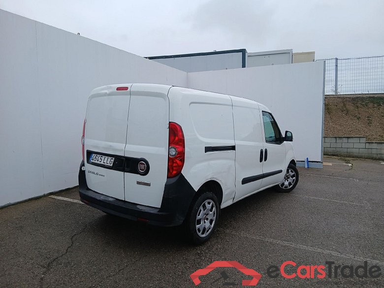 FIAT Doblò Cargo/2015/4P/furgón derivado de turismo Cargo XL Base Plus 1.6 Mjet 78kW (105CV) #2