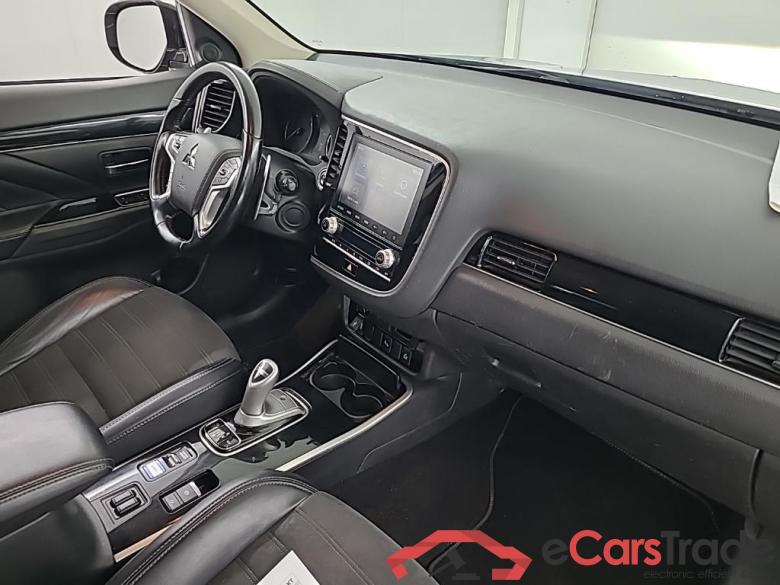 MITSUBISHI Outlander PHEV Intense 5D 165kW #6