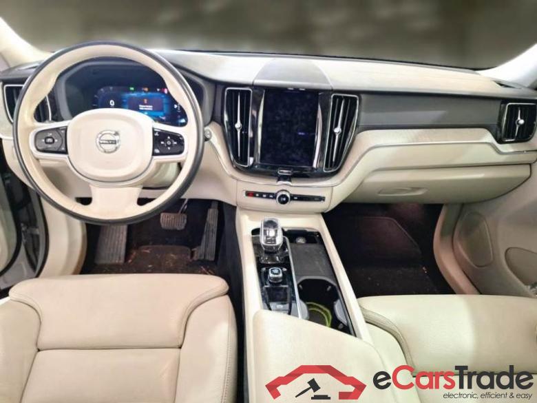VOLVO XC60 / 2021 / 5P / SUV B4 D AWD AUTOMATICO INSCRIPTION #3