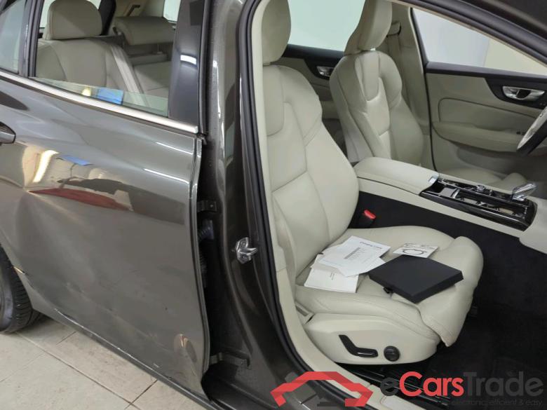Volvo V60 Recharge T8 AWD Automaat Inscription 5d #3