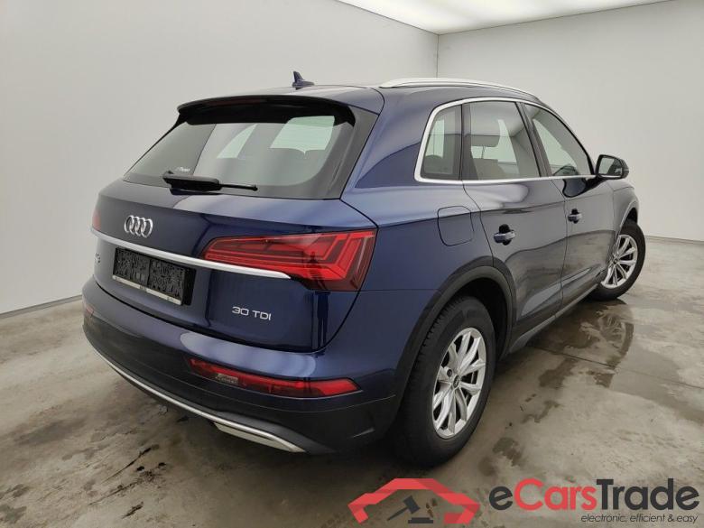 Audi Q5 Business Edition 30 TDI S tronic 5d #2