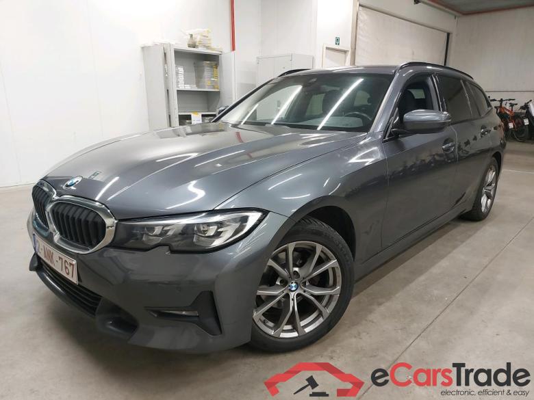 BMW - BMW 3 TOURING 318dA 136PK Sport Pack Business With Heated Seats & Harman Kardon & Parking Assistant Pack #1