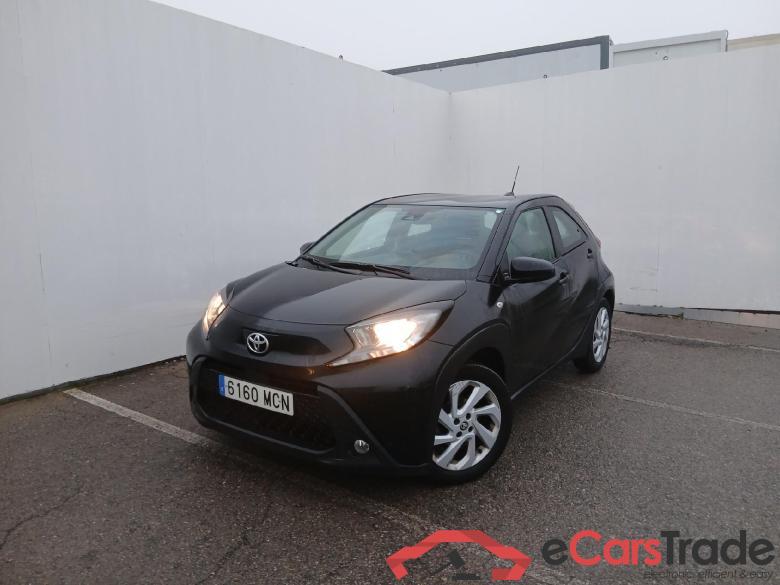 TOYOTA Aygo X Cross / 2022 / 5P / todoterreno 1.0 VVT-I 72CV Play #1