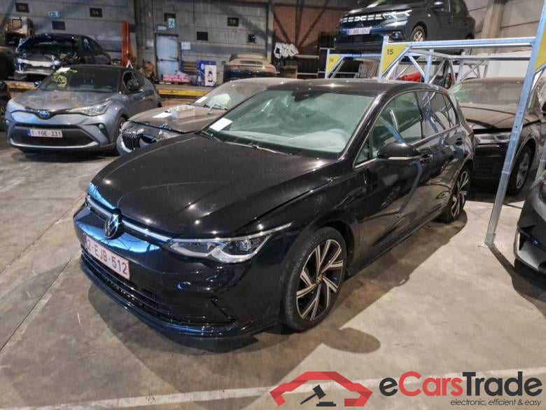 Volkswagen Golf 1.5 eTSI Mild-Hybrid R-Line LED-Matrix Virtual Ambient KeylessGo Klima PDC ...