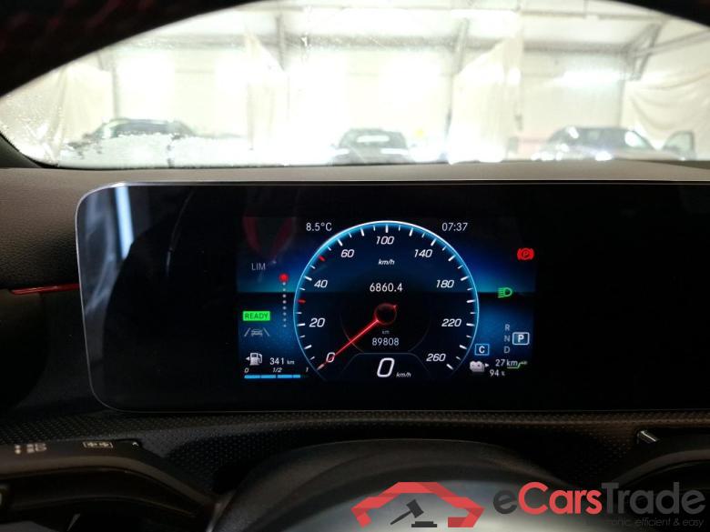 MERCEDES-BENZ Classe A Compact / 2018 / 5P / Berline A 250 e AMG Line 8G-DCT #6