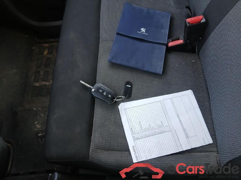 PEUGEOT Expert / 2016 / 4P / combi Combi BlueHDi 145 S&S Standard #5