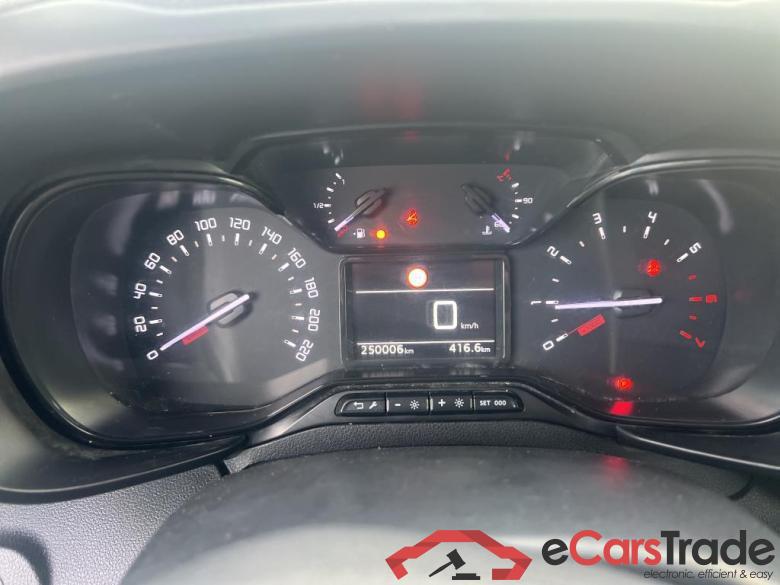 CITROEN Berlingo / 2018 / 4P / combi Talla M BlueHDi 100 S&S LIVE (AC) #4