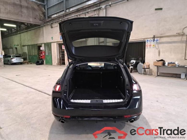 PEUGEOT 508 / 2018 / 5P / STATION WAGON HYBRID 225 ALLURE SW E-EAT8 AUT. #5