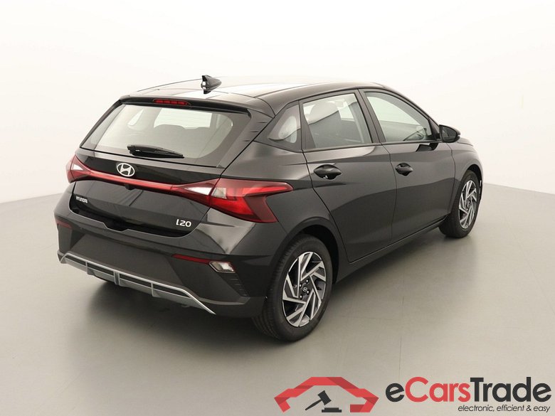 Hyundai i20 Smart 1.2 GASOLINE 79hp #2