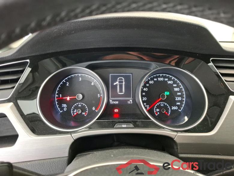 Touran IQ.Drive Start-Stop 2.0 TDI 150CV BVA7 E6dT #6