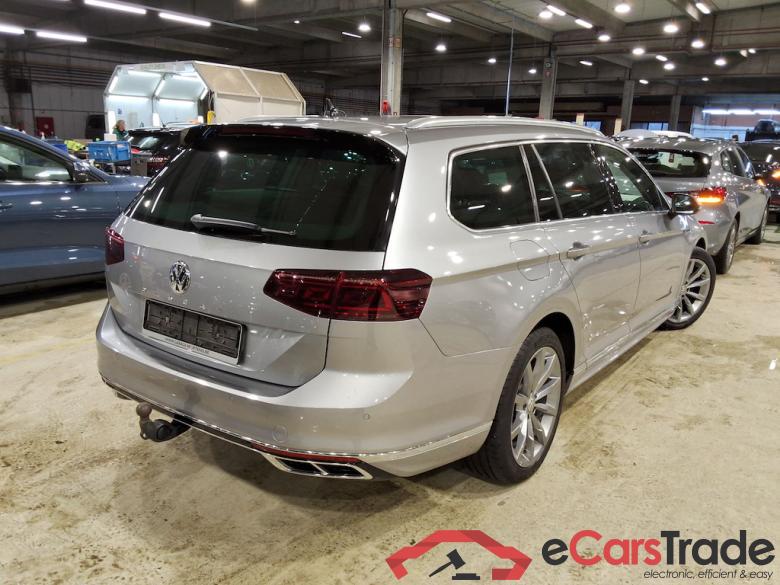 VOLKSWAGEN PASSAT VARIANT DIESEL - 2019 2.0 TDi SCR Elegance Business DSG #4