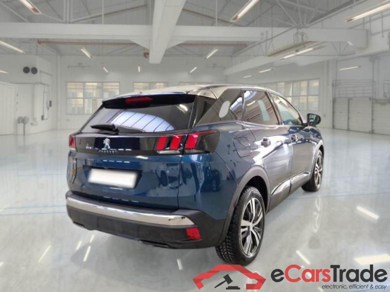 PEUGEOT 3008 / 2020 / 5P / SUV BLUEHDI 130 EAT8 SeS ALLURE #2