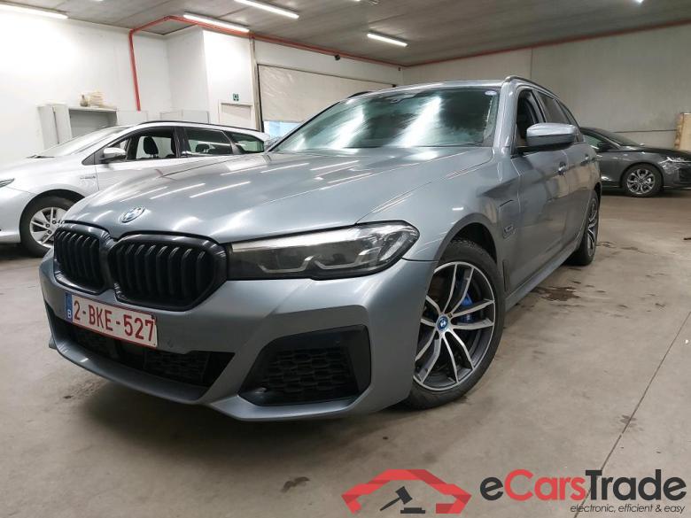 BMW 530e Touring Plug-In Hybrid M-Sport Aut. Pano LC-Pro Ambient Navi-Pro ACC Sport-Leather KeylessGo Camera Klima PDC ... #1