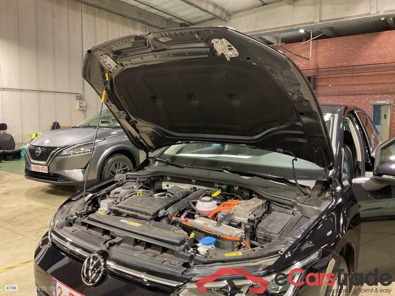 VOLKSWAGEN GOLF VIII 1.4 EHYBRID STYLE BUSINESS DSG #6