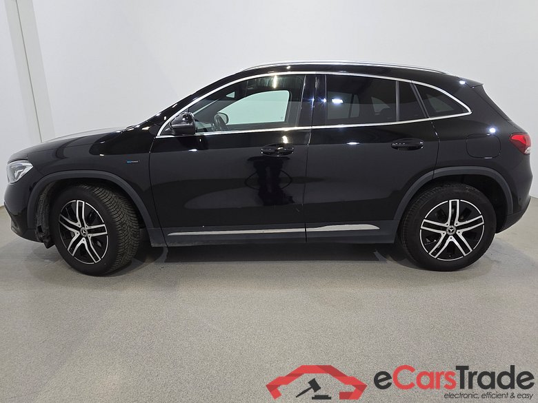 Mercedes GLA 250e Plug-In Hybrid Aut. LED-Xenon Navi 1/2 Sport-Leather KeylessGo Camera Klima PDC ... #2