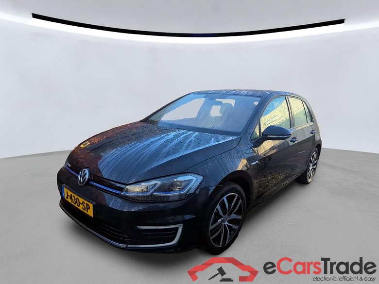 VOLKSWAGEN e-Golf 100 kW