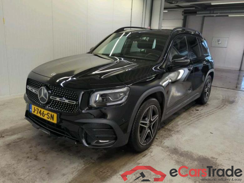 MERCEDES-BENZ GLB 200 Bns Solut. AMG