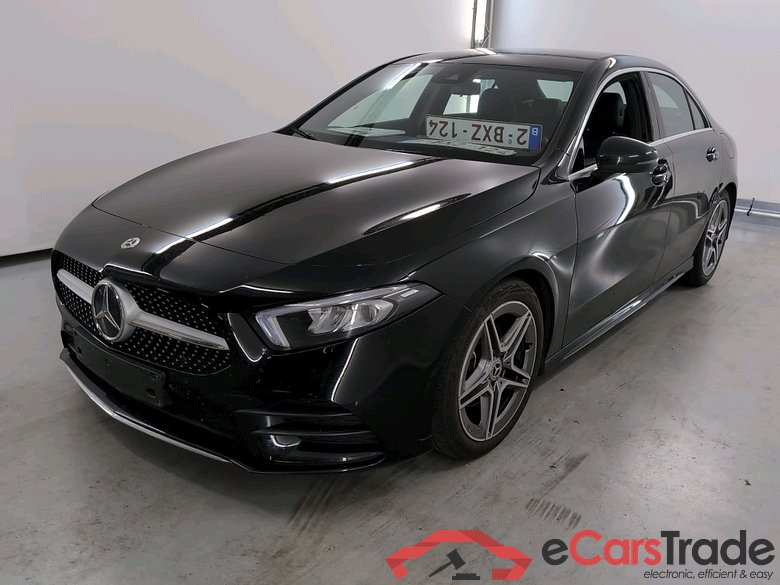 MERCEDES-BENZ A-CLASS LIMOUSINE 1.3 A 180 AMG Line