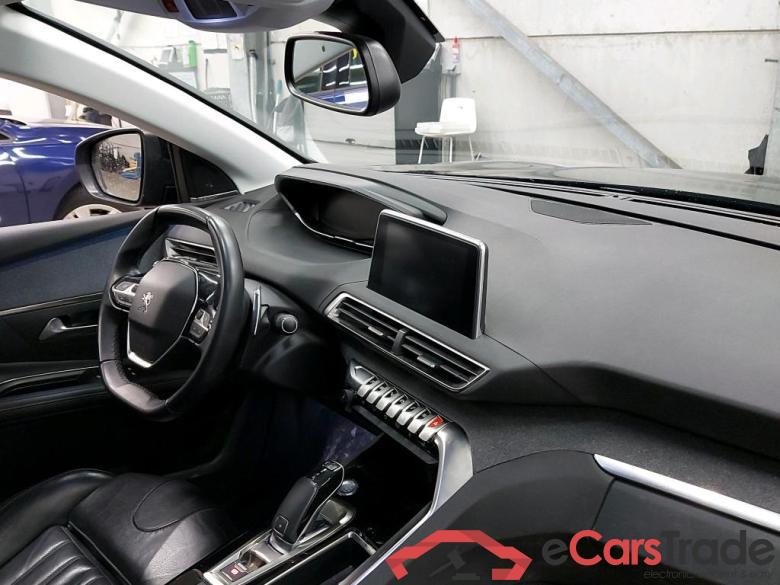 PEUGEOT - PEU 5008 BlueHDi 130PK EAT8 Allure With Two Removable Seats & Pack Electric & Massage & VisioPark II & Pano Roof #3
