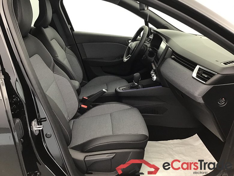 Renault Clio Techno 1.0 GASOLINE 90hp #6