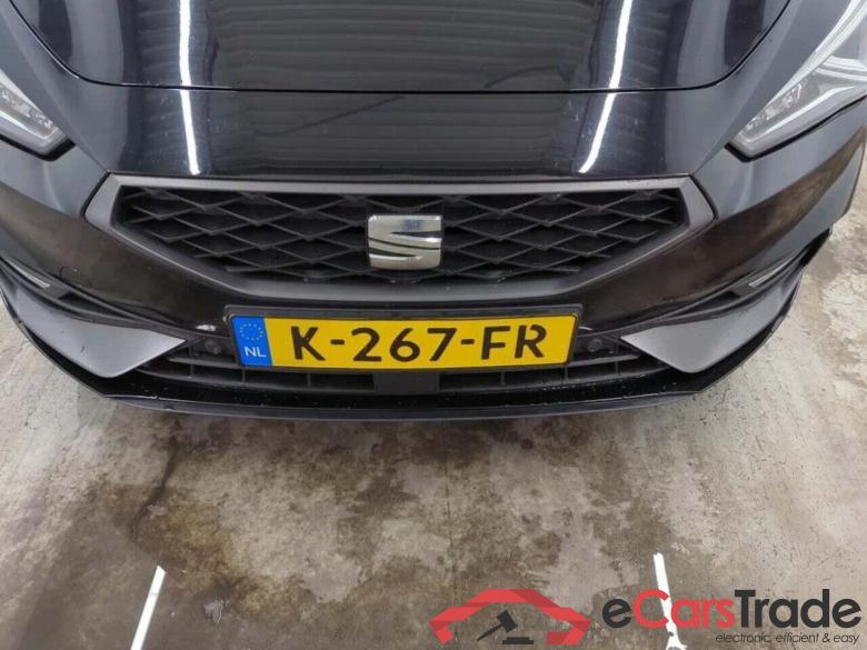 SEAT Leon Sportstourer 1.5 eTSI FR LaunchEd #4