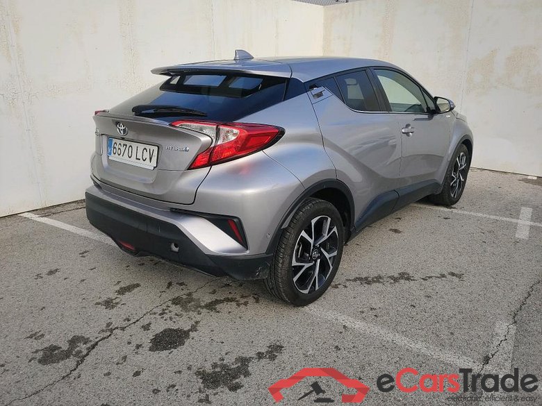 TOYOTA C-HR / 2016 / 5P / todoterreno 1.8 125H Advance (CX) #2