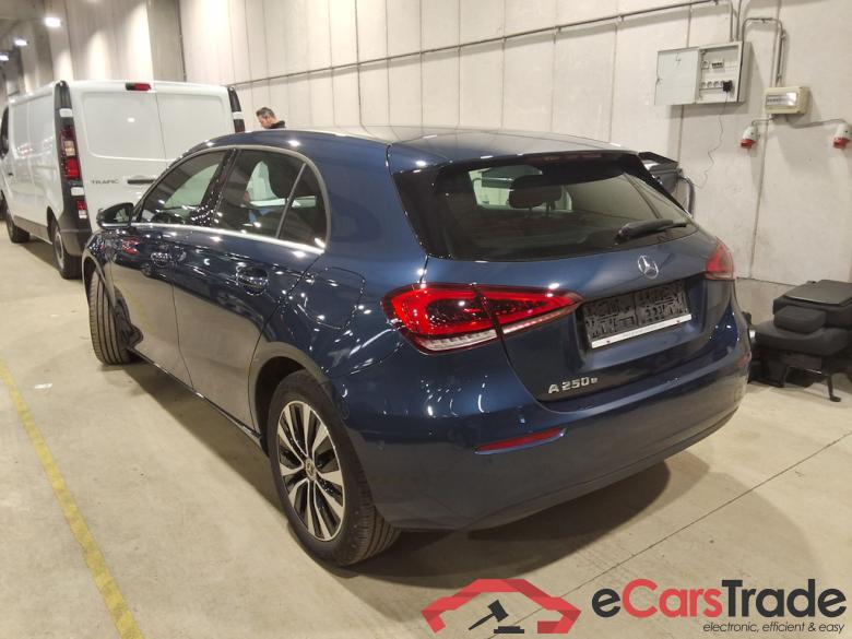 MERCEDES-BENZ A-CLASS 1.3 A 250 E DCT BUSINESS SOLUTION #2