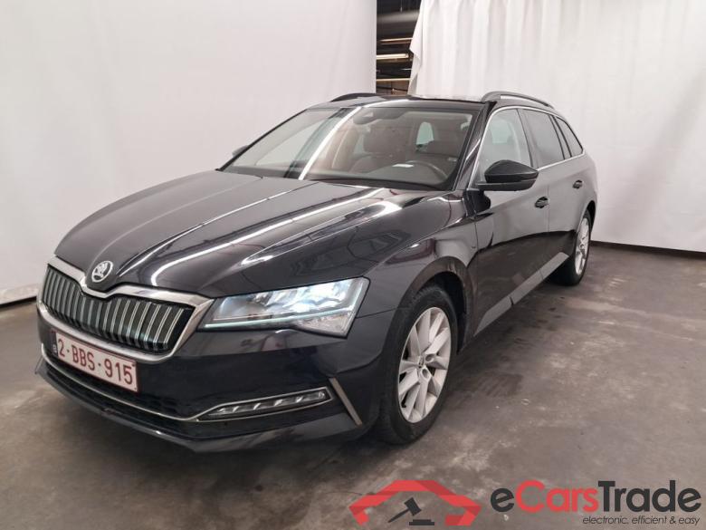 Skoda Superb Combi 1.4 TSI iV 160kW DSG6 Clever 5d #1