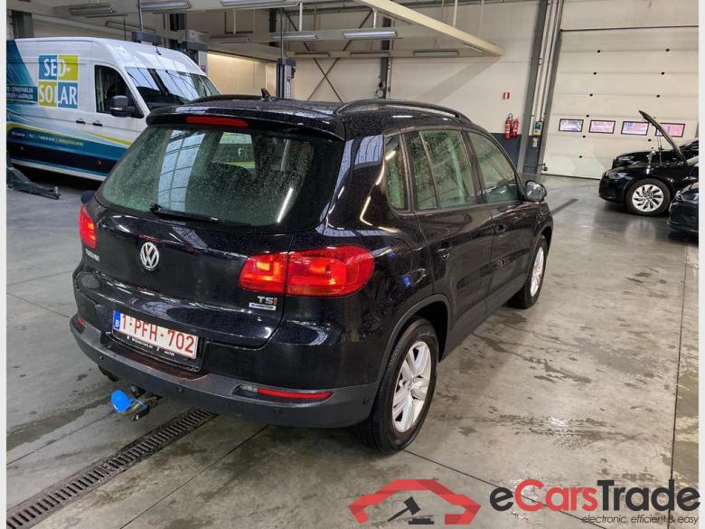 VOLKSWAGEN Tiguan Tiguan Trend & Fun 1.4 TSI BlueMotion Technology 92 kW (125 ch) 6 vitesses manuel #2