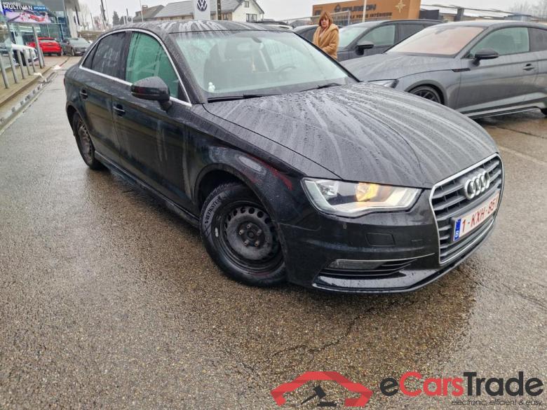 AUDI A3 Sedan Audi A3 Berline Attraction 1.6 TDI ultra  81(110) kW(ch) 6 vitesses #1