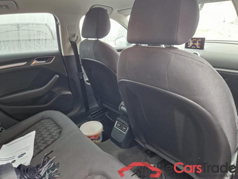 AUDI A3 Sedan Audi A3 Berline Attraction 1.6 TDI ultra  81(110) kW(ch) 6 vitesses #5