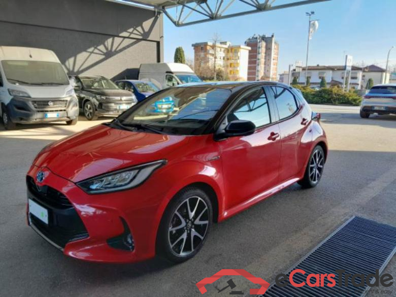 TOYOTA YARIS / 2020 / 5P / BERLINA HYBRID PREMIERE MY20