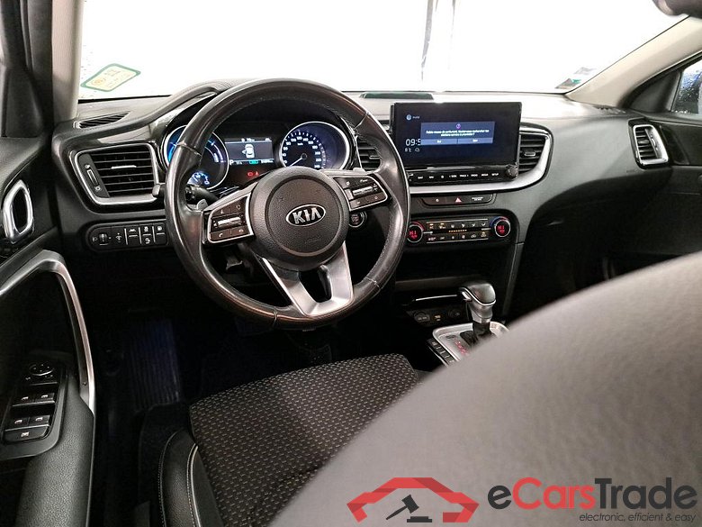 KIA XCeed / 2019 / 5P / Crossover 1.6 GDI ISG ISG PHEV ACTIVE BUS DCT6 #5