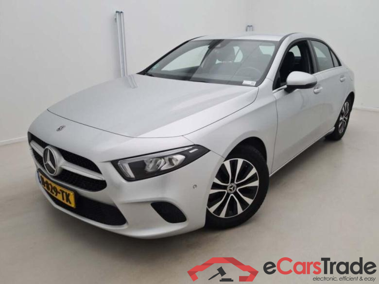 MERCEDES-BENZ A-klasse 200 Business Solution Luxury