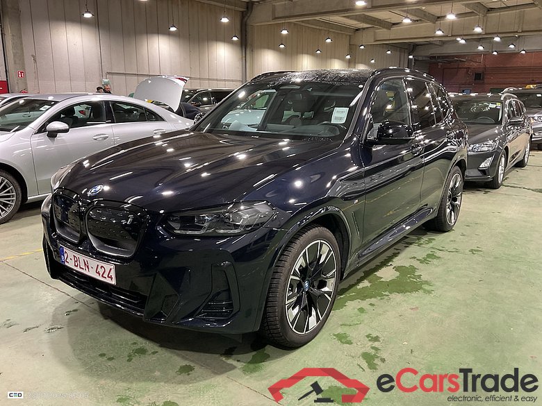 BMW IX3 80KWH AUTO