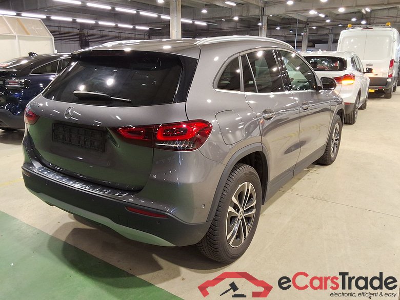MERCEDES-BENZ GLA 1.3 GLA 250 E DCT BUSINESS LINE #4
