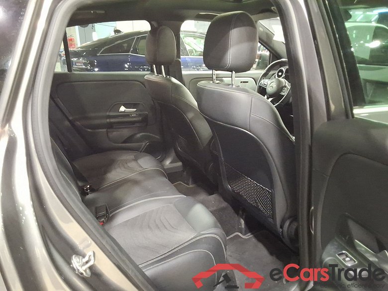 MERCEDES-BENZ GLA 1.3 GLA 250 E DCT BUSINESS LINE #5