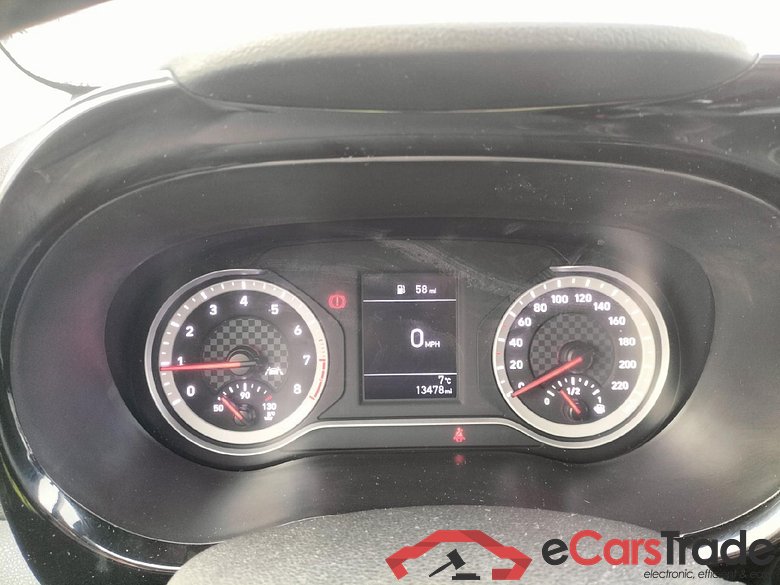 HYUNDAI i10 / 2020 / 5P / berlina con portón 1.0 Tecno #4