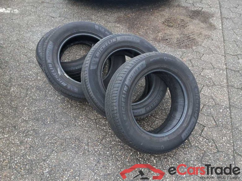 Volvo XC40 (2017->) DE - SUV5 T2 2WD EU6d, Momentum Core (EURO 6d), 2020 - 2022 #3