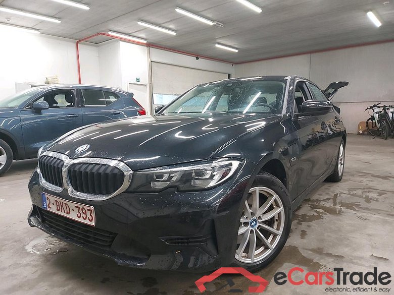 BMW - BMW 3 BERLINE 320e 204PK Business Edition With Vernasca Heated Sport Seats & Driving Assistant & Parking Assistant Pack & * HYBRID * #1
