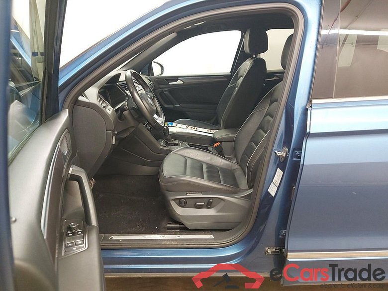 Volkswagen Tiguan Allspace 1.5 TSI ACT DSG7 Platinum 5d #3