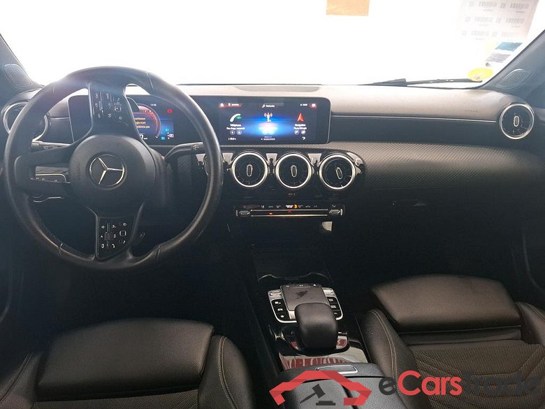 MERCEDES-BENZ Classe A 5p Berline A 180 d Business Line 7G-DCT #5