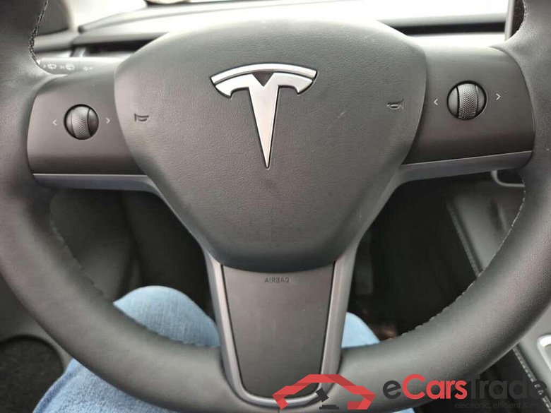 Tesla Model Y Long Range AWD 75 kWh #5