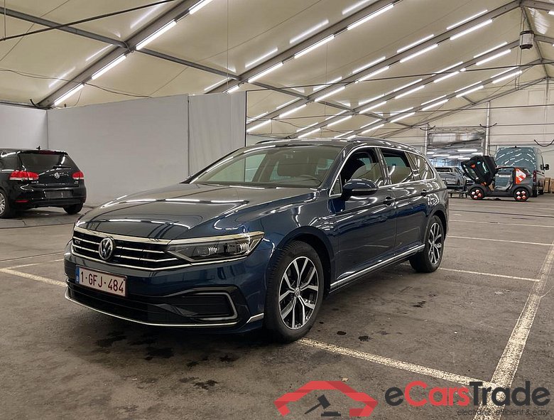VOLKSWAGEN Passat Variant GTE Passat Variant GTE 'Business' 1.4 TSI 160 kW (218 ch) 6 vitesses DSG #1