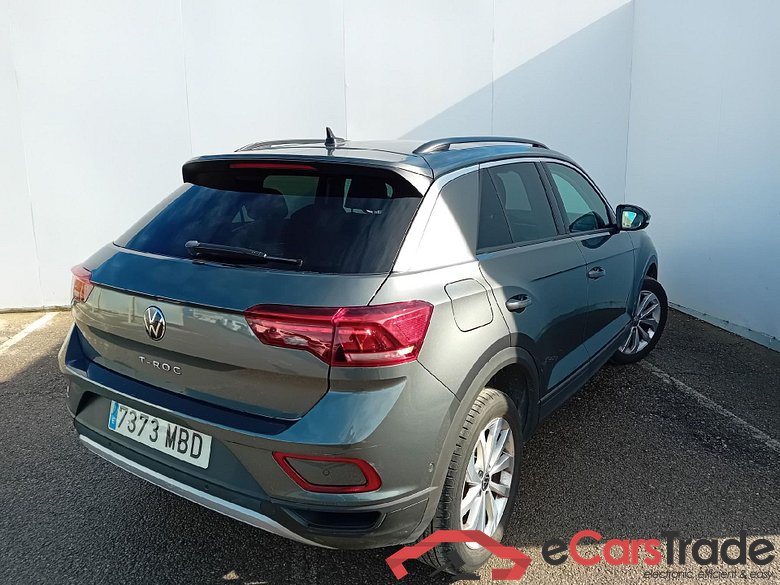 VOLKSWAGEN T-Roc / 2021 / 5P / todoterreno Life 2.0 TDI 85kW (115CV) (AC2) #2